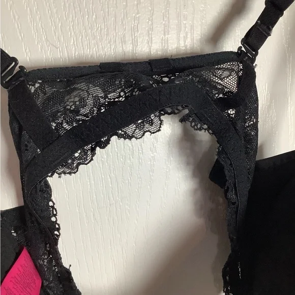 La Senza Beyond Sexy convertible front closure bra with rhinestones - Picture 10 of 15